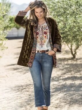 Johnny Was NWOT Embroidered Peasant Blouse Retail  $220 Ivory SZ SMALL